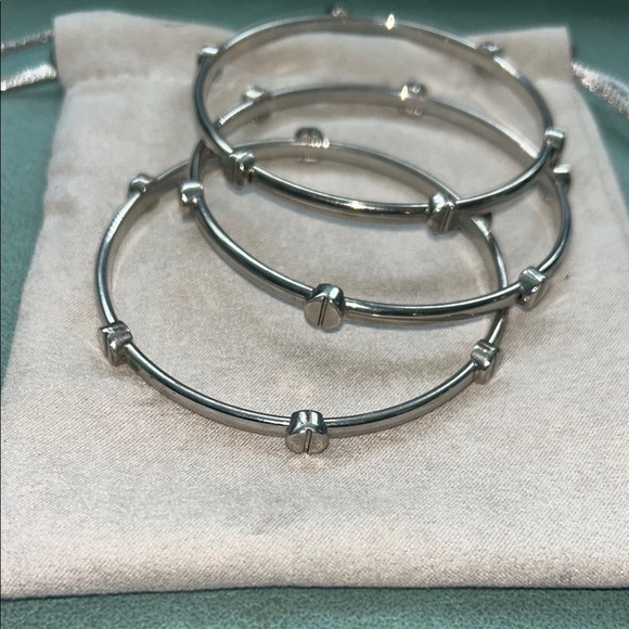Jewelry - Elegant Silver Bangle Set